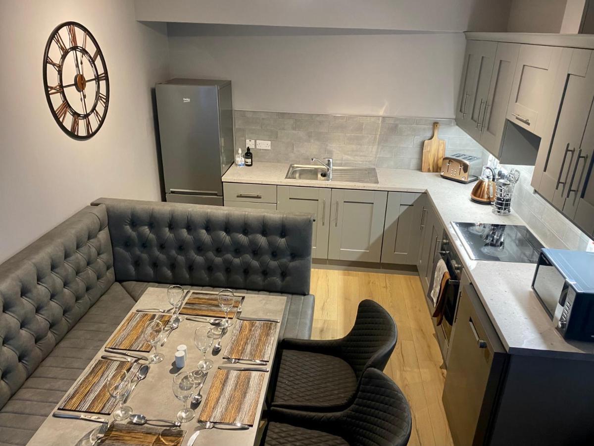 Dunlap Apartments Страбан Екстериор снимка